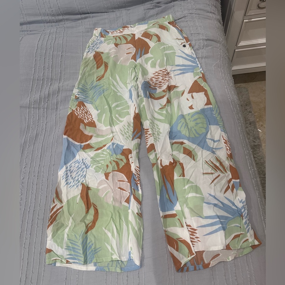 Roxy pants